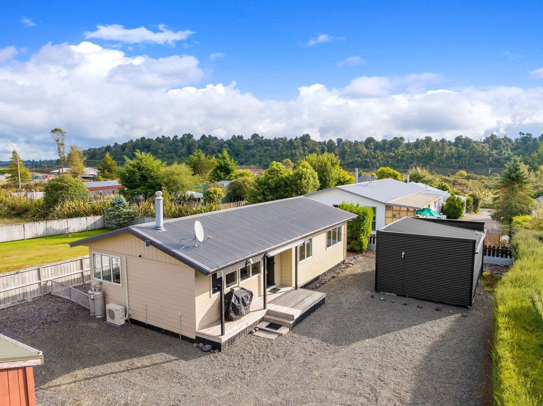 11A Mackenzie Street, Waimarino, National Park - Carousel 1