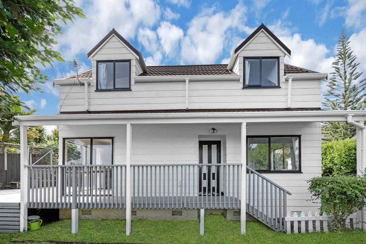 1/10 Amerce Place, Highland Park, Auckland - Carousel 1