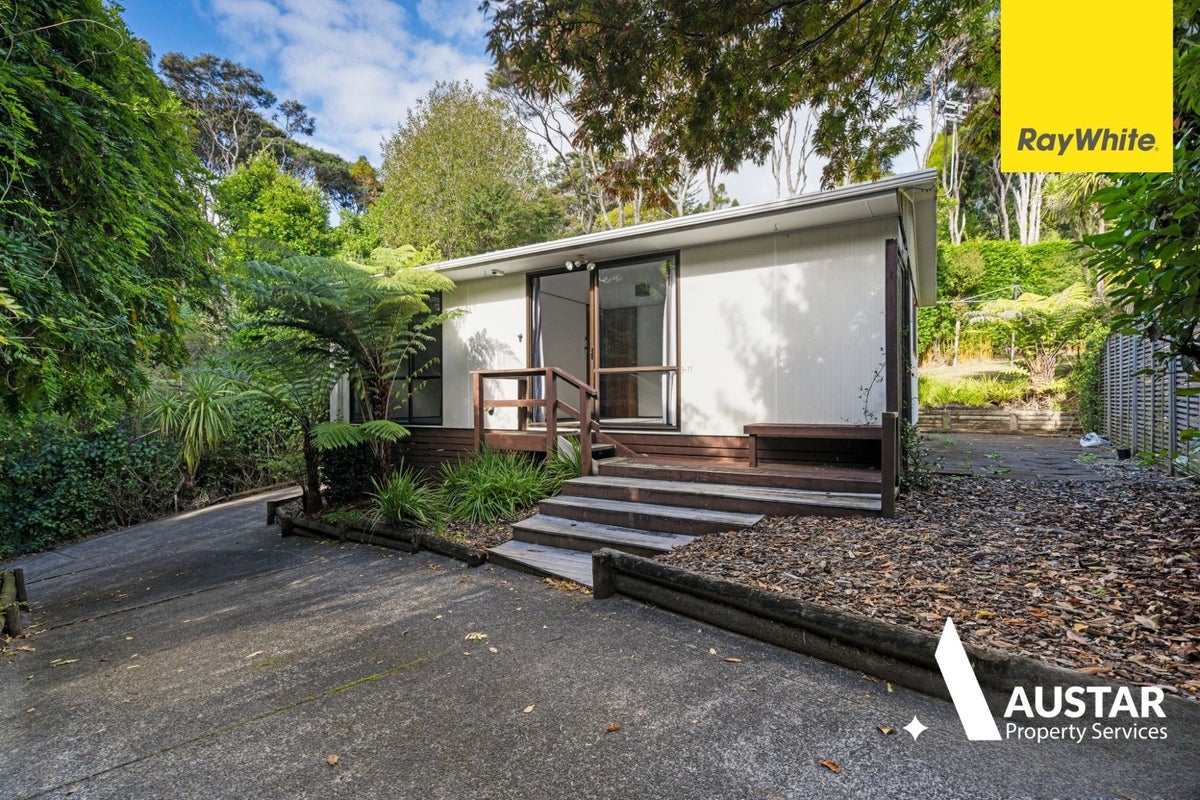 3/77 Woodfern Crescent, Titirangi, Auckland - Carousel 2