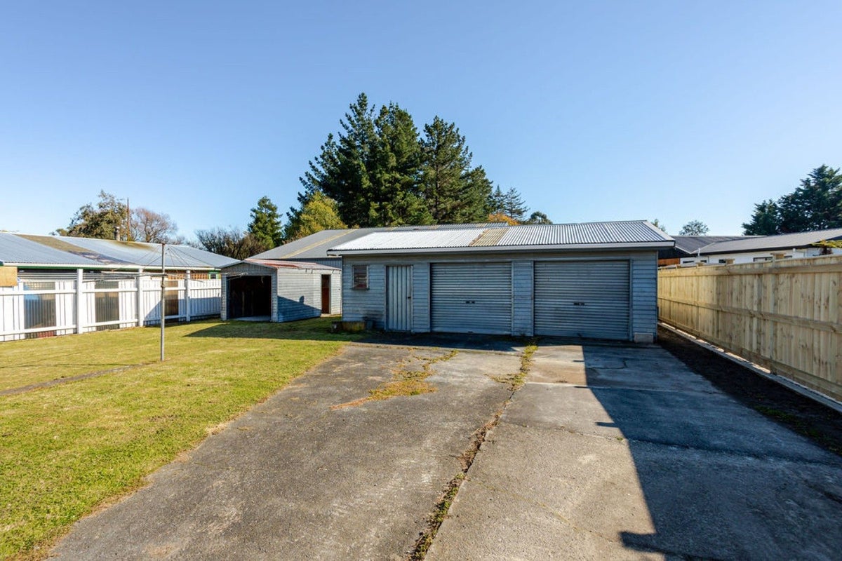 5 Empire Street, Dannevirke - Carousel 23
