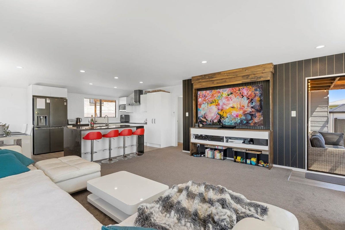 225 Finlayson Avenue, Clendon Park, Auckland - Carousel 2