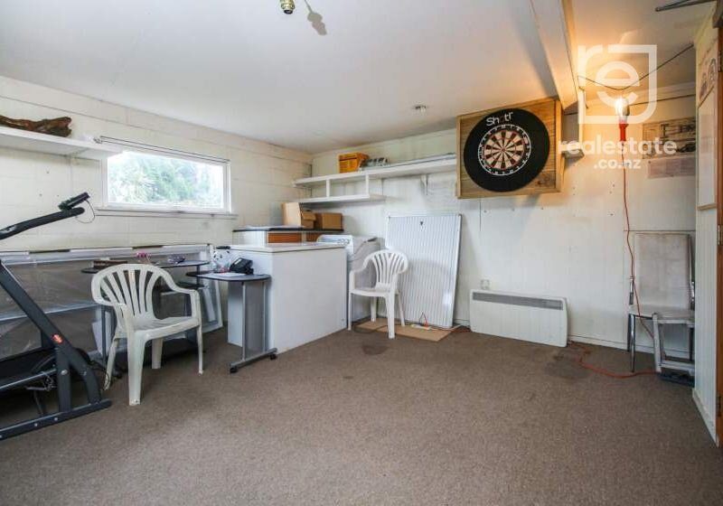21 McClintock Road, Massey, Auckland - Carousel 18