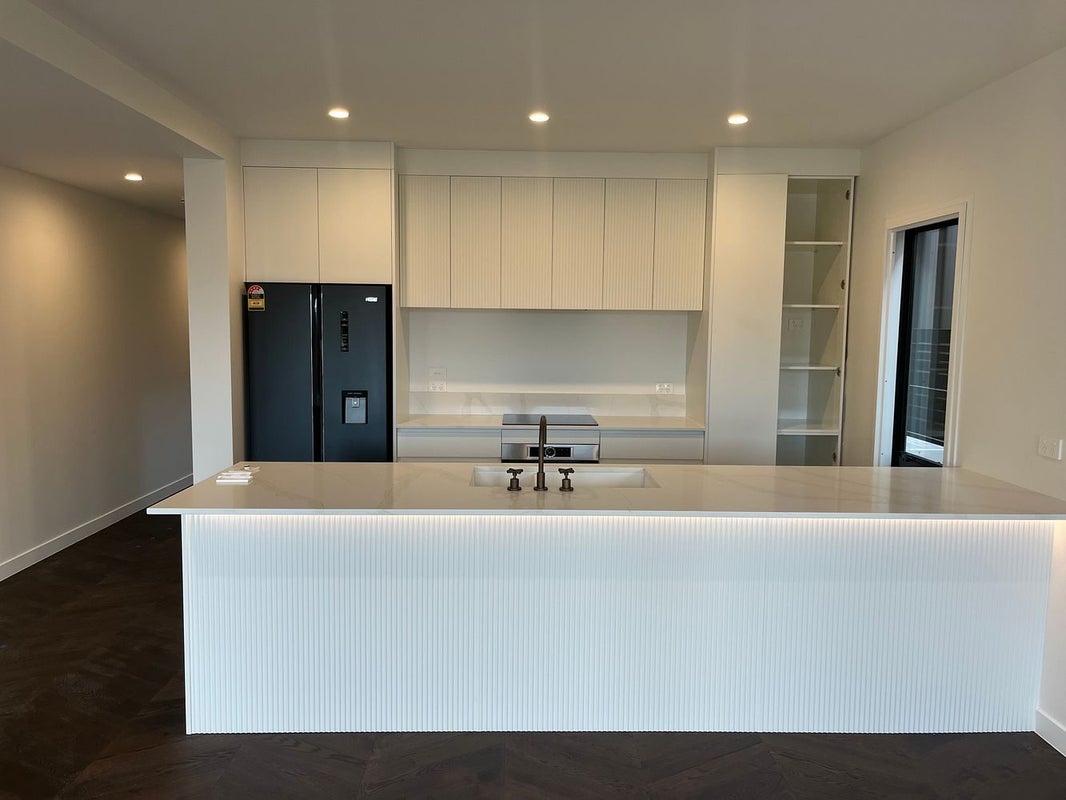 2 Inder Street, Jacks Point, Queenstown - Carousel 1