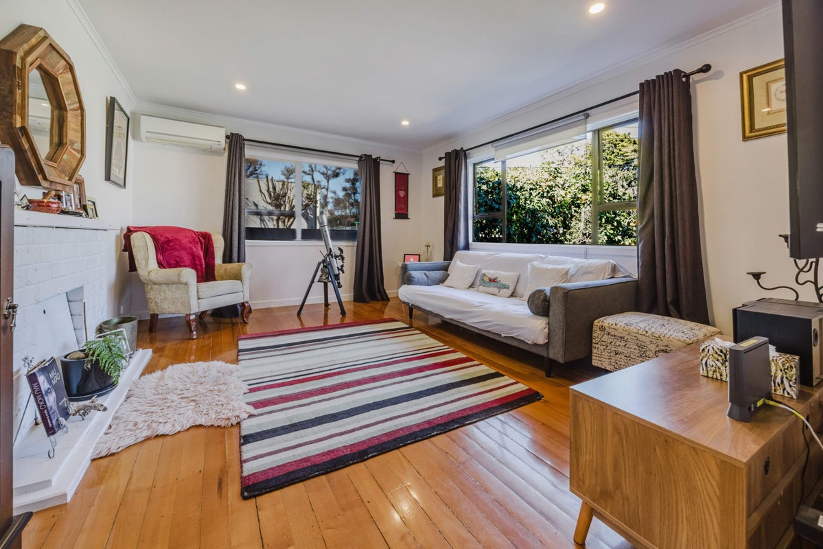 1/1 Clark Road, Pahurehure, Papakura - Carousel 2