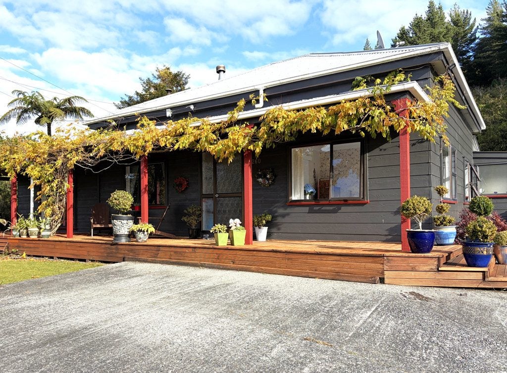 260 Marsden Road, Greymouth, Greymouth - Carousel 1
