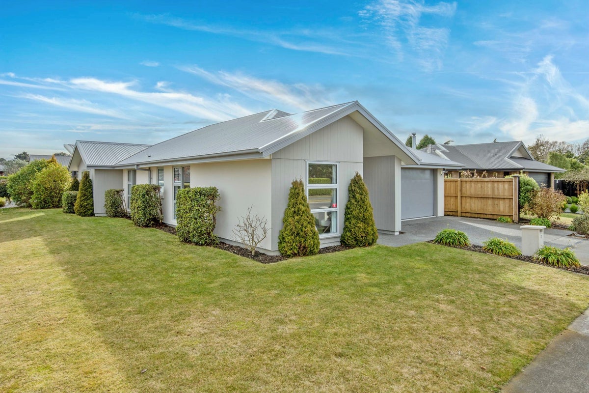 17 Ridgeway Avenue, Rolleston, Rolleston - Carousel 1