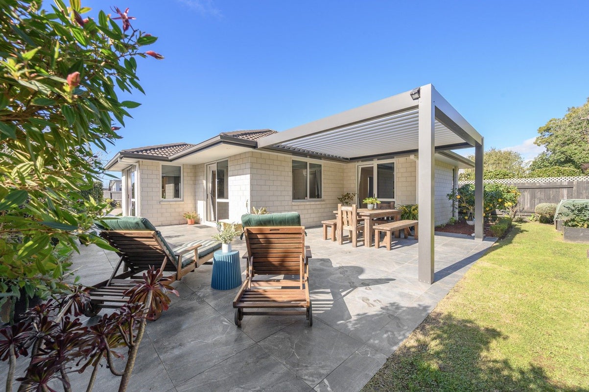 15 Hansard Place, Bethlehem, Tauranga - Carousel 1