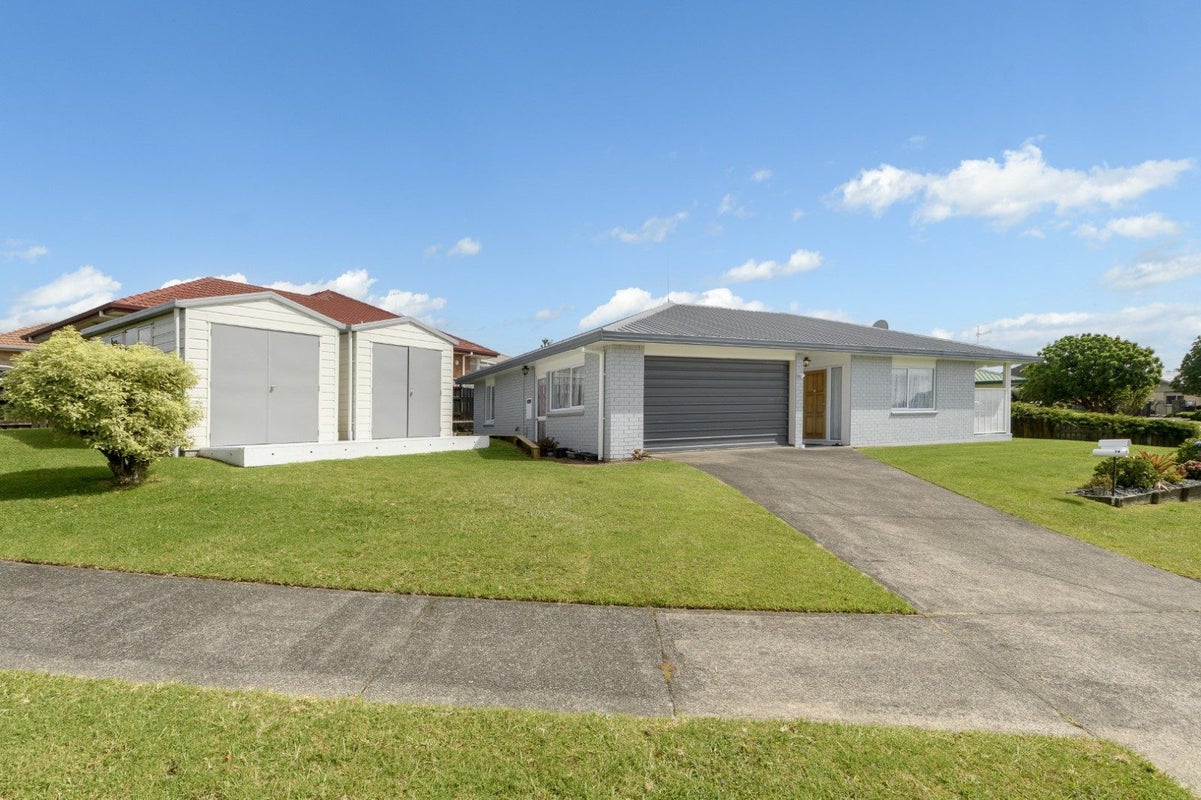 76 Sapphire Drive, Hairini, Tauranga - Carousel 1