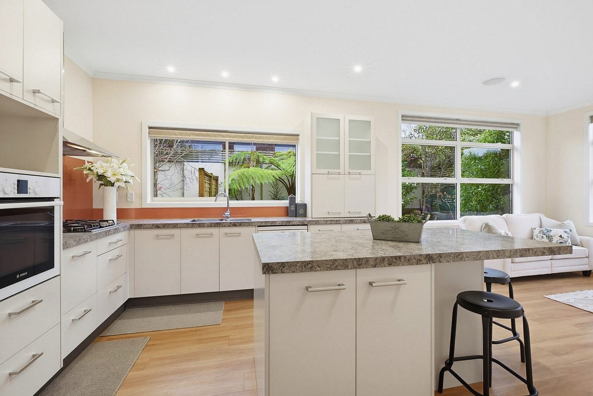 18 Pukemere Way, Pukerua Bay, Porirua - Carousel 2
