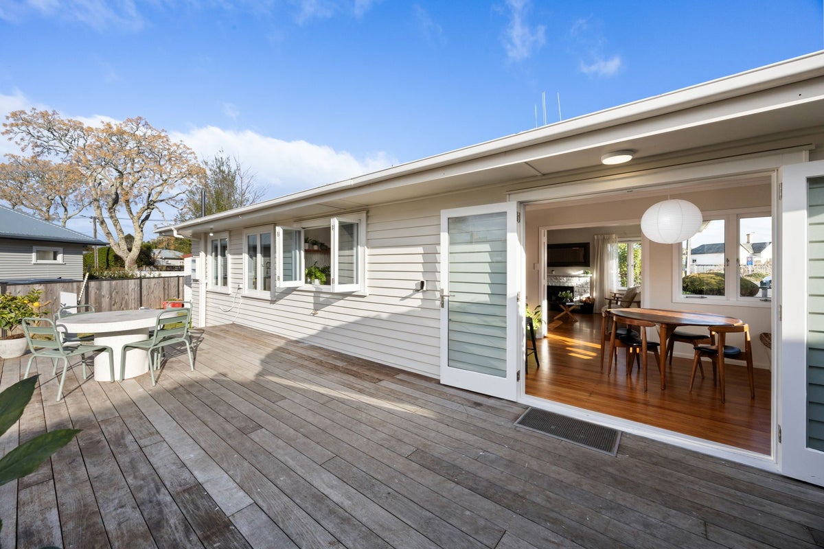 60 Grey Street, Hamilton East, Hamilton - Carousel 1