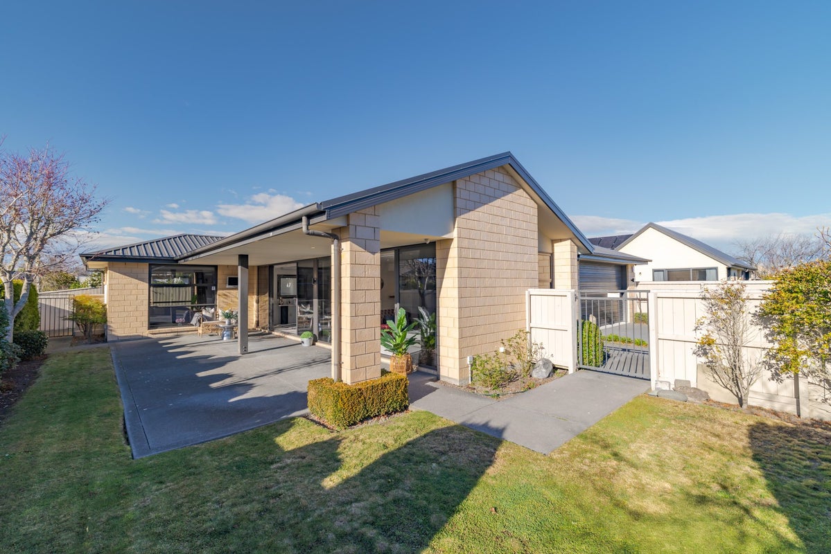11 Waterford Avenue, Northwood, Christchurch - Carousel 2