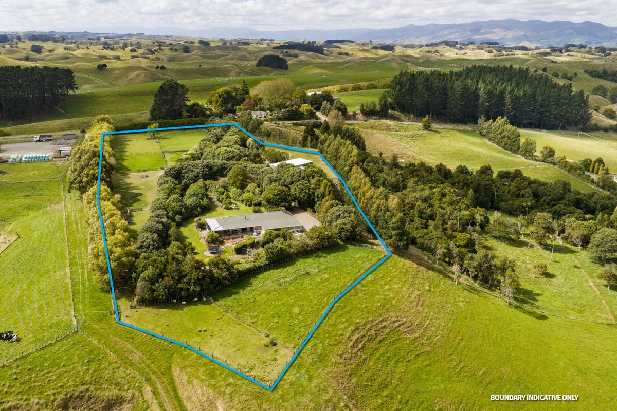 846 Colyton Road, Bunnythorpe, Feilding - Carousel 1