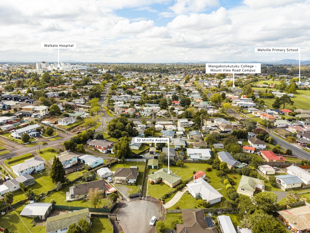 30 Minifie Avenue, Melville, Hamilton - Carousel 2