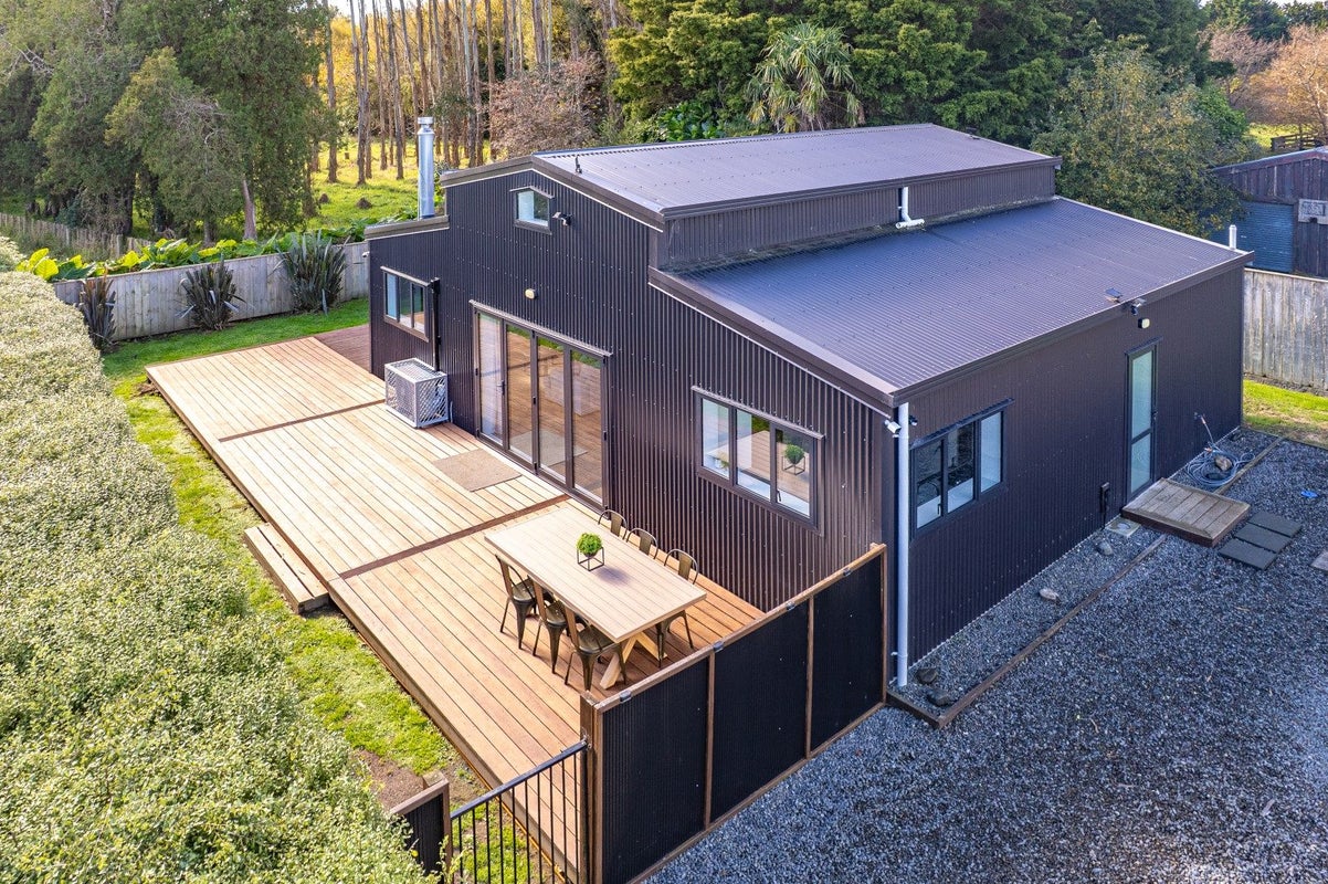 17A Bombay Street, Aramoho, Whanganui - Carousel 1