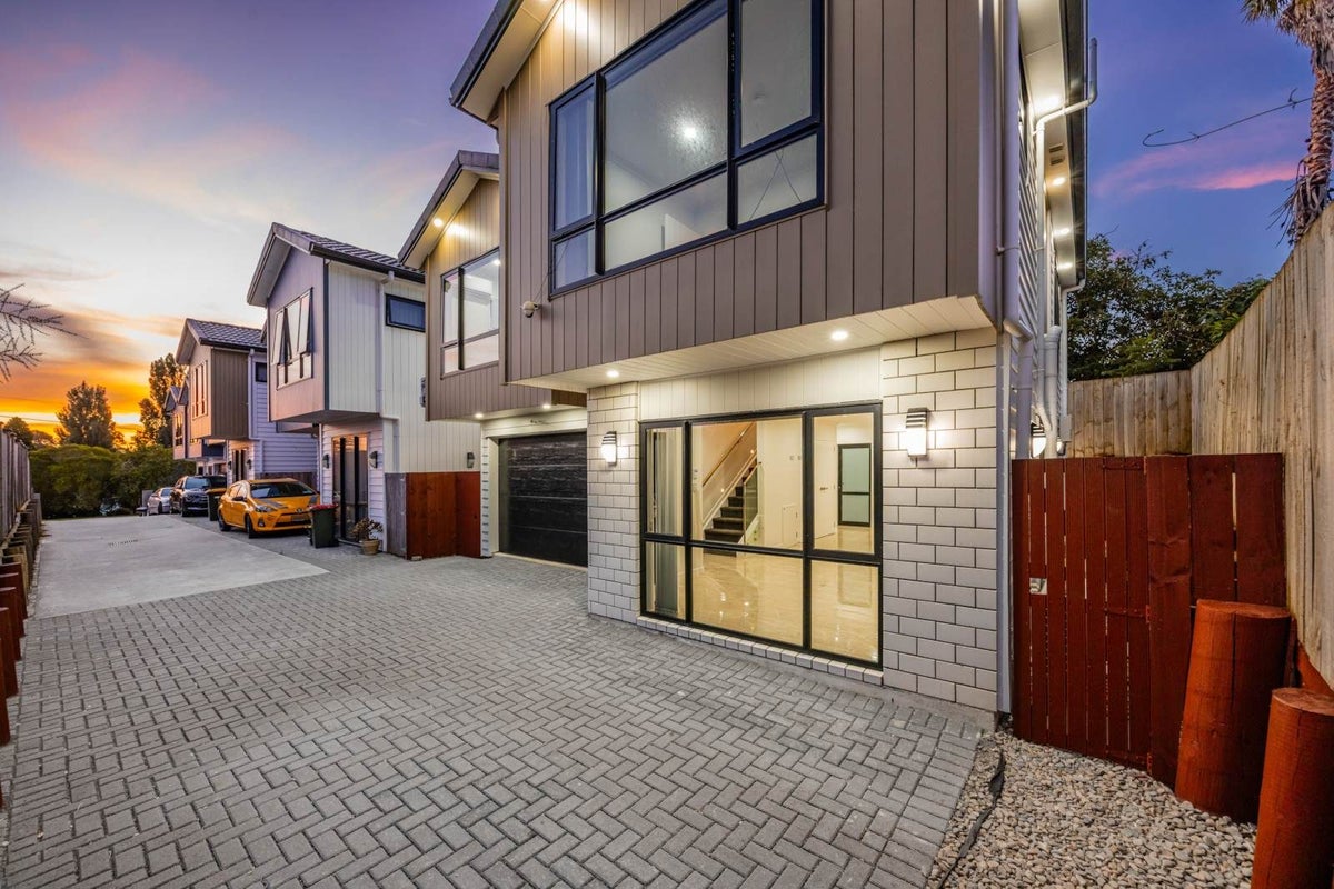 26D Buller Crescent, Manurewa, Auckland - Carousel 2