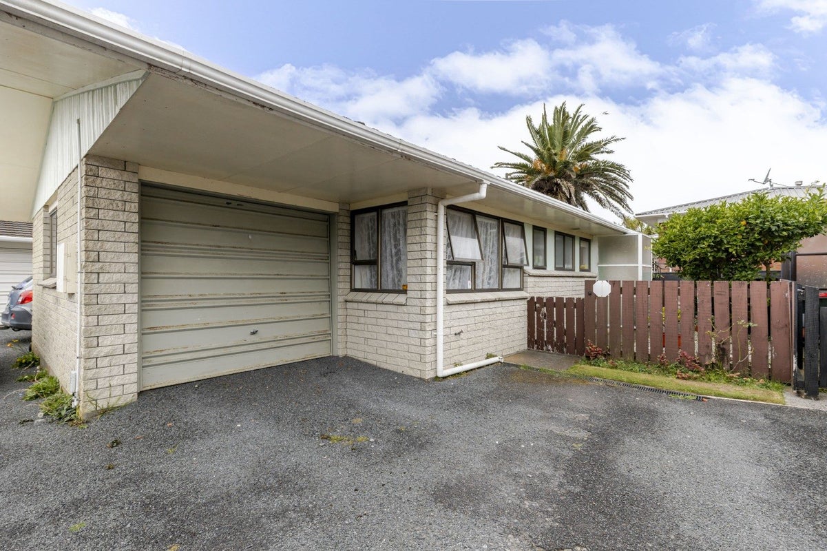 11B Rawhiti Street, Vogeltown, New Plymouth - Carousel 1