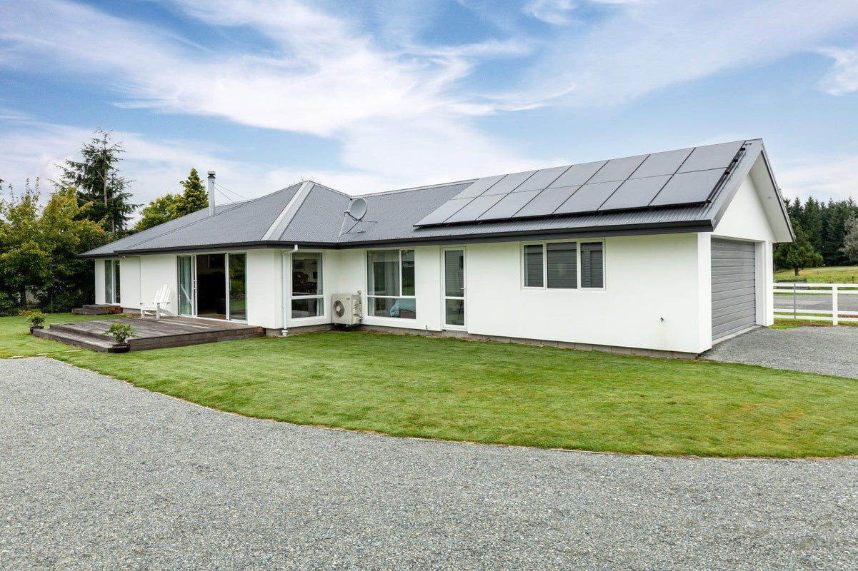 17 Gray Street, Fairlie, Fairlie - Carousel 1