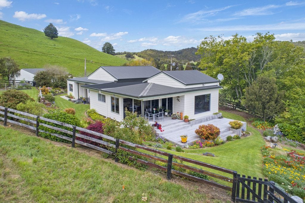 1366 Hukerenui Road, Hukerenui, Hikurangi - Carousel 2