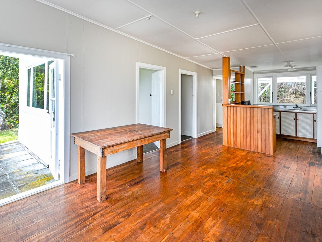 9 Adams Road, Thornton Bay, Thames - Carousel 2