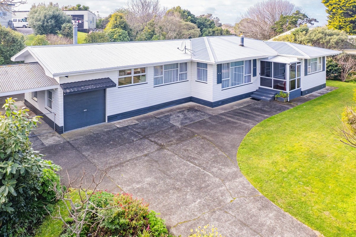 186 Great North Road, Otamatea, Whanganui - Carousel 1