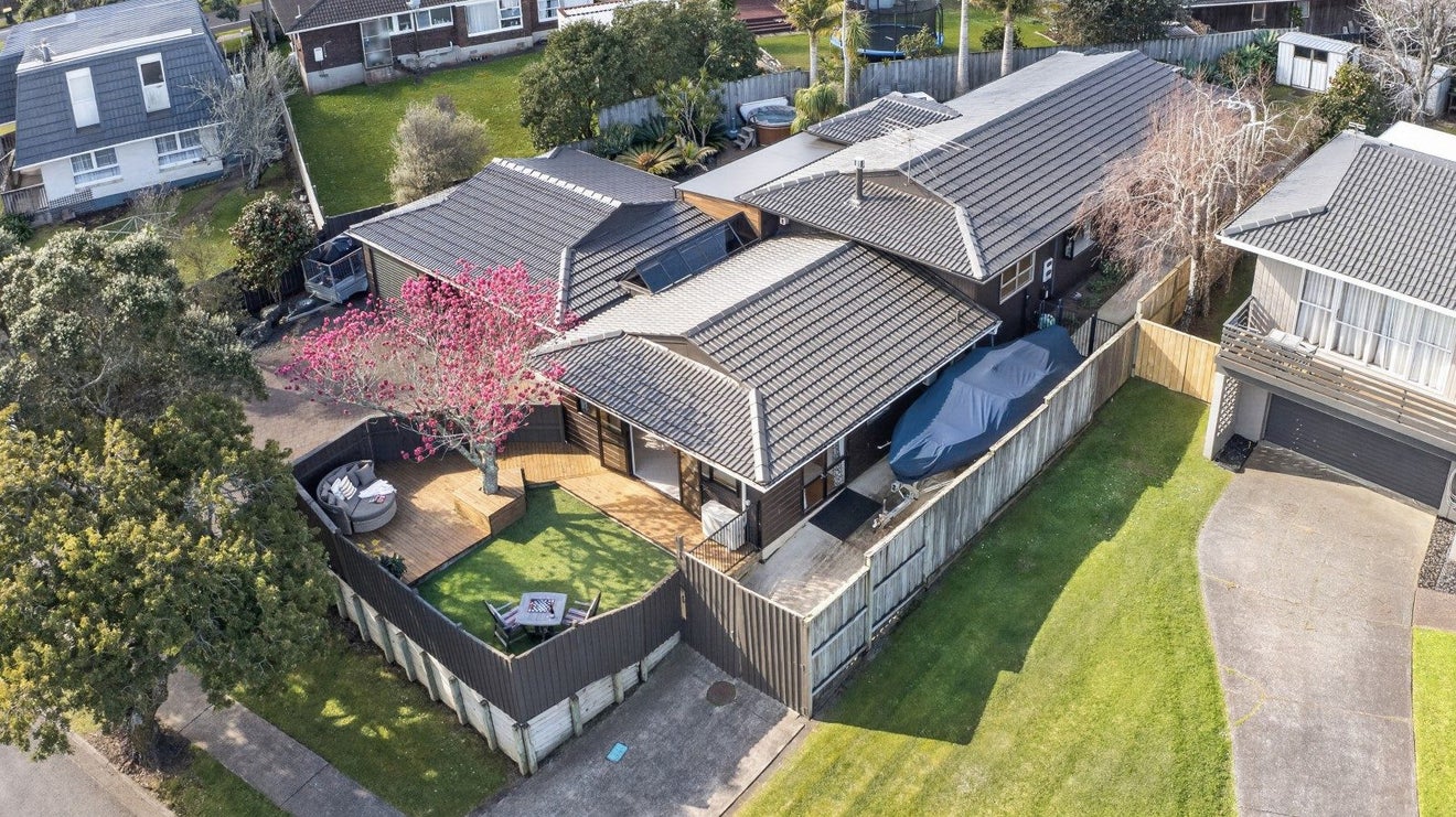 4 Sarah Place, Farm Cove, Auckland - Carousel 1