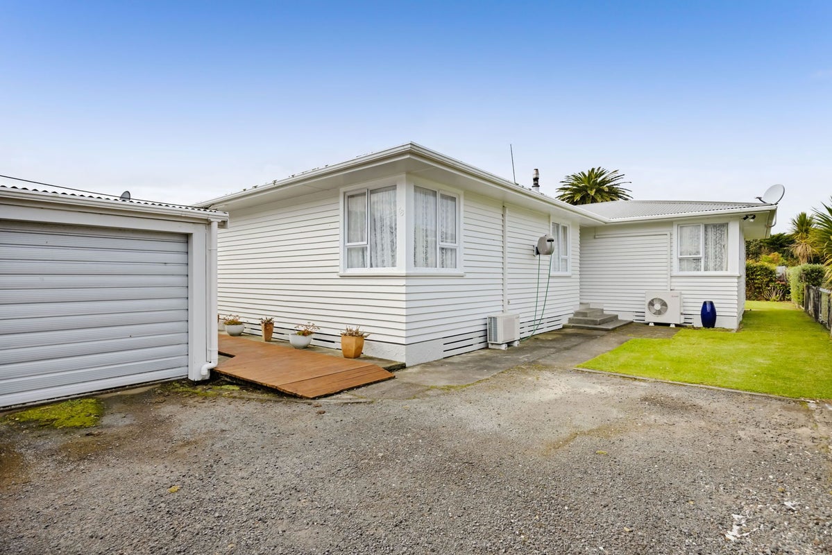 63 Longfellow Road, Opunake - Carousel 2