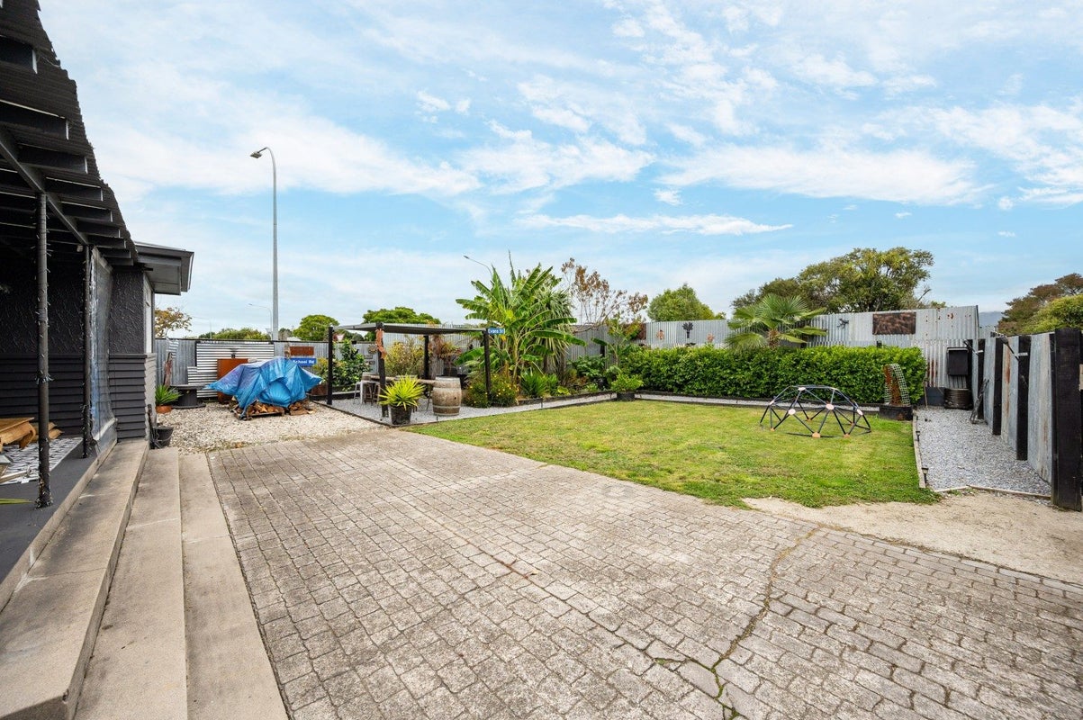 343 High Street, Motueka - Carousel 25