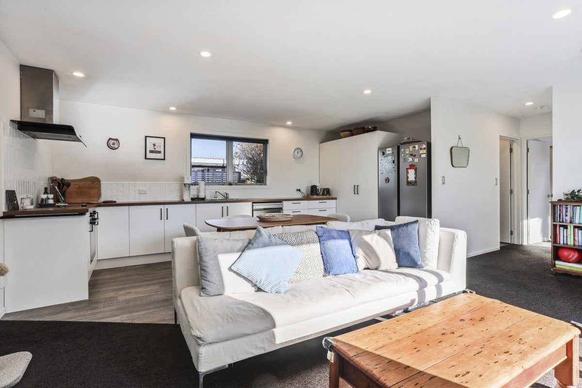 10A Factory Road, Belfast, Christchurch - Carousel 2
