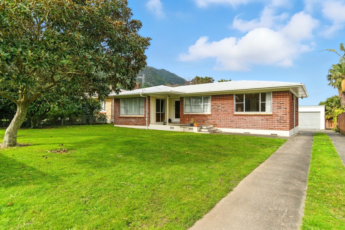 7 Henton Street, Te Aroha, Te Aroha - Carousel 2