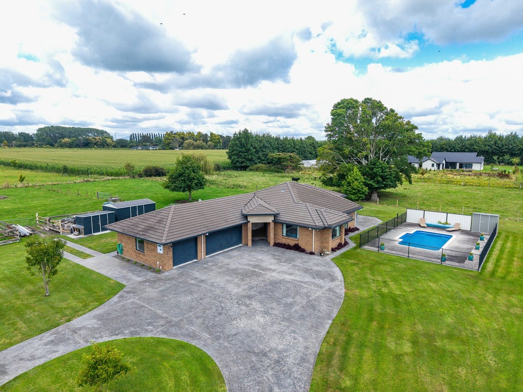 38C Seddon Road, Puketaha, Hamilton - Carousel 1