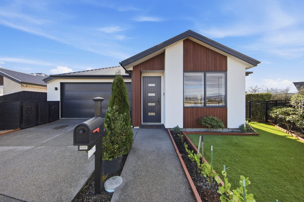 42 Manakura Street, Russley, Christchurch - Carousel 1