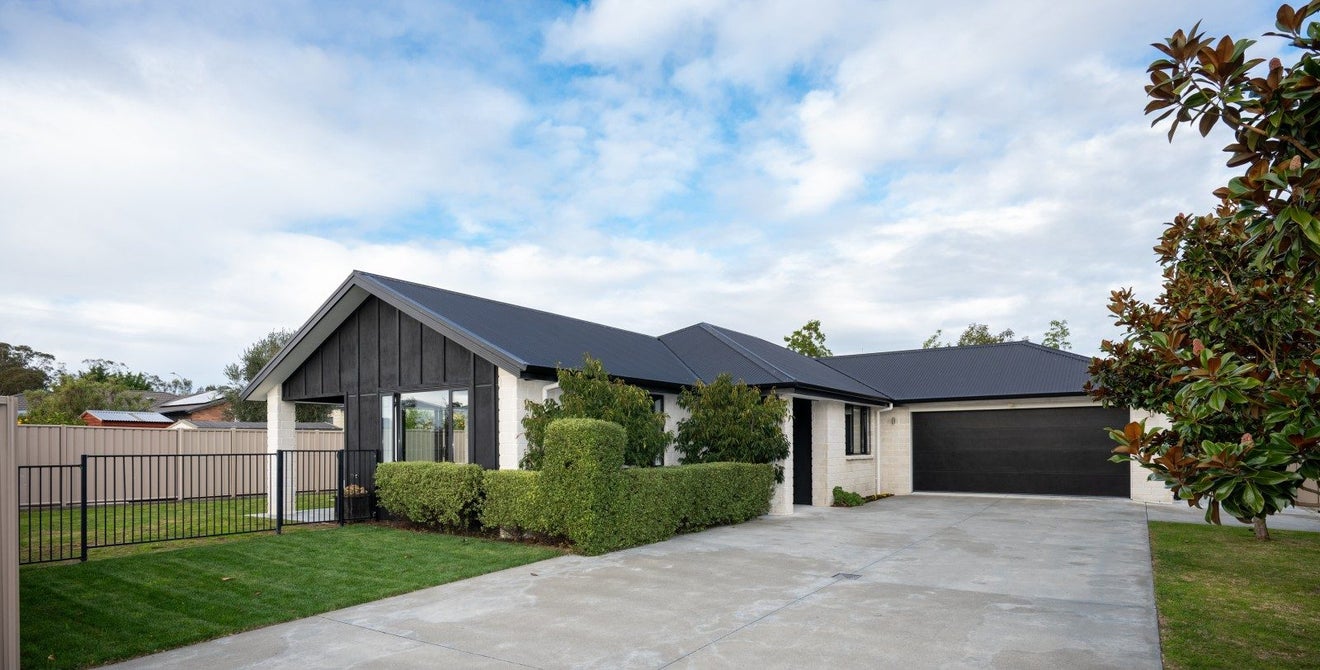 19 Te Heipora Place, Havelock North, Havelock North - Carousel 1