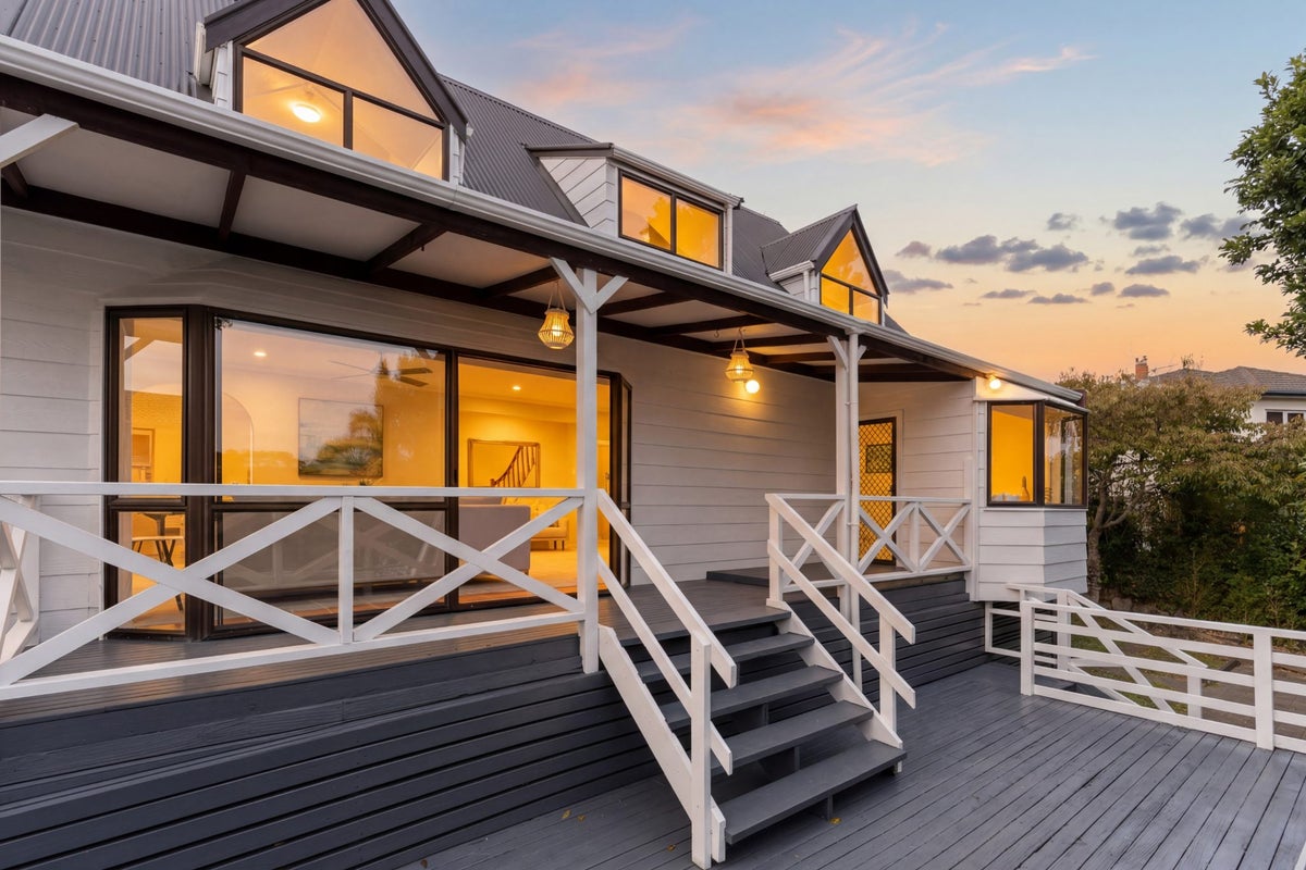 1/12 Shanaway Rise, Hillcrest, Auckland - Carousel 2