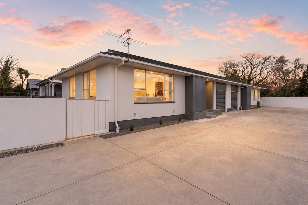 1/171 Hills Road, Edgeware, Christchurch - Carousel 1