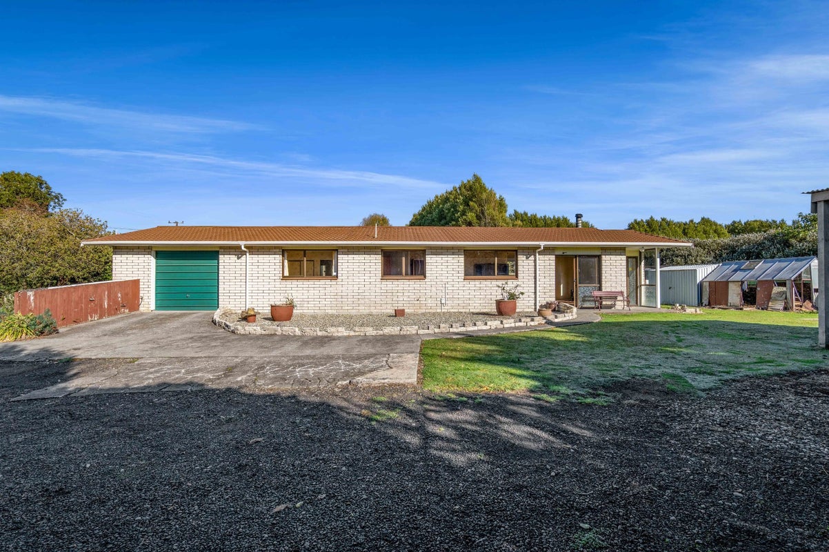 1407 Devon Road, Brixton, Waitara - Carousel 2