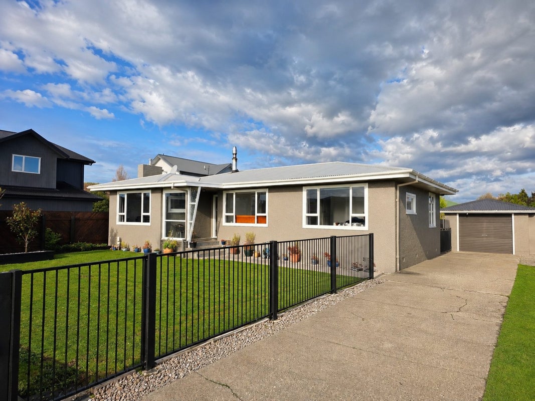 958 Tremaine Avenue, Roslyn, Palmerston North - Carousel 1