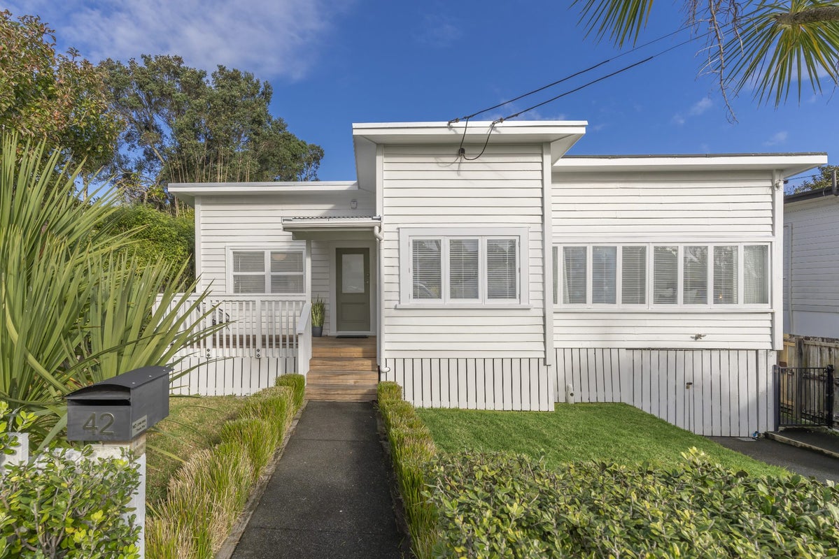 42 Third Avenue, Kingsland, Auckland - Carousel 2