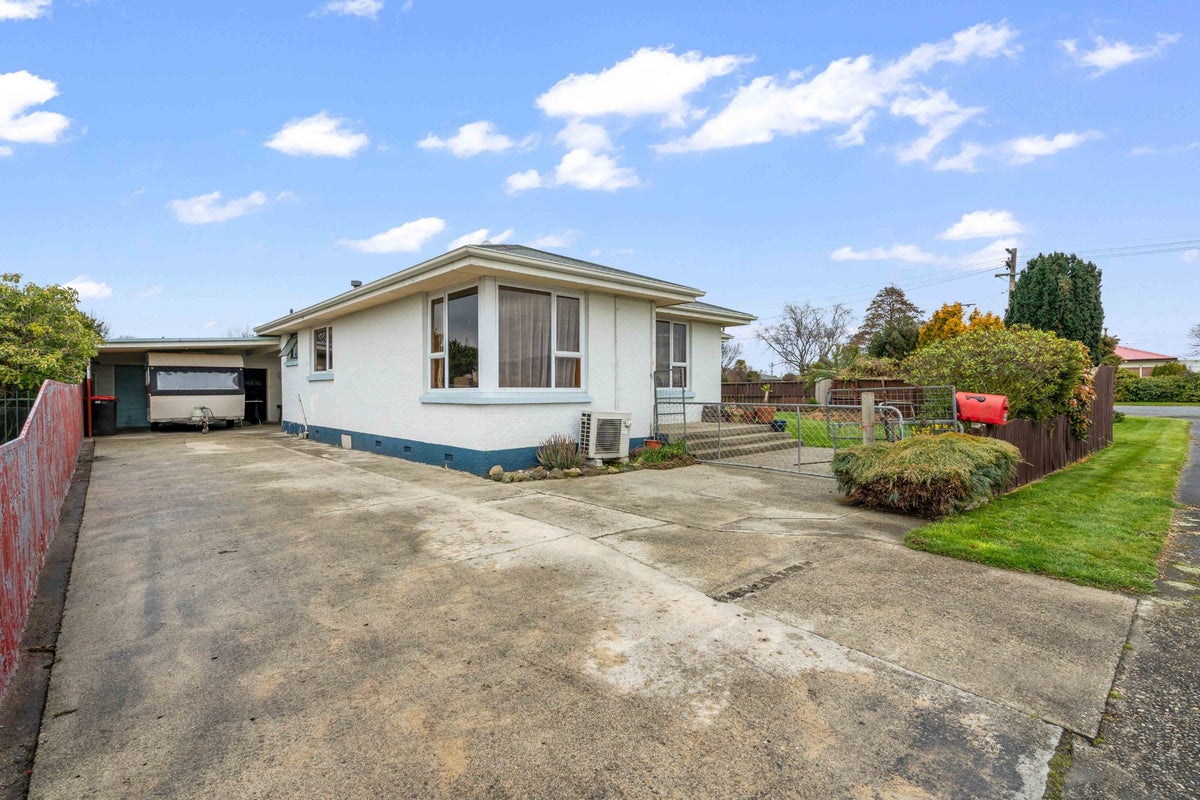48 Milton Place, Gore, Gore - Carousel 1