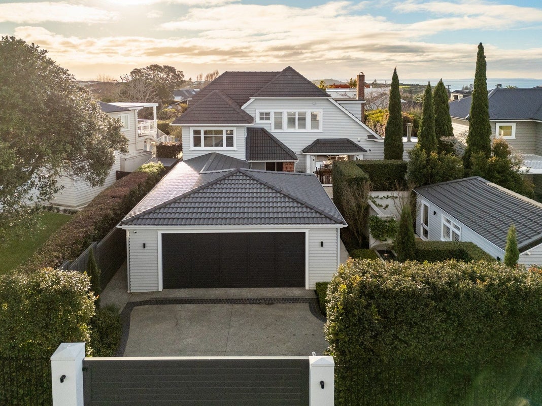 10 Palmer Crescent, Mission Bay, Auckland - Carousel 1