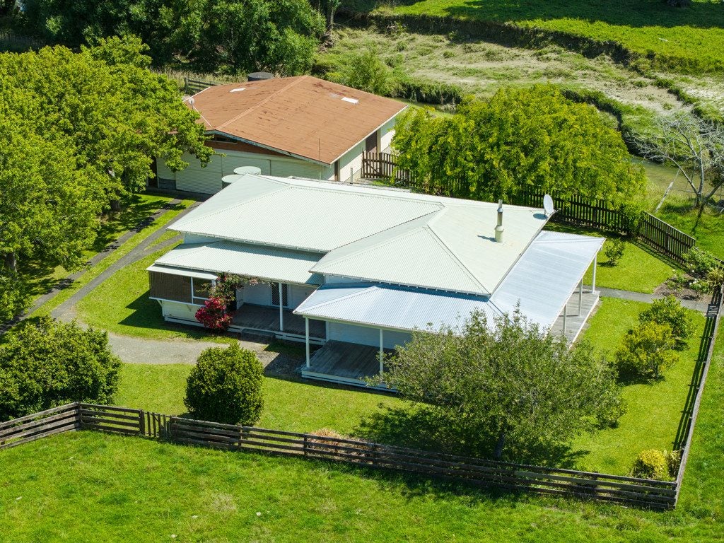 285 Waiomoko Road, Gisborne - Carousel 1