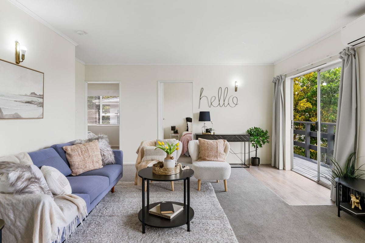 1/236 Helston Road, Paparangi, Wellington - Carousel 1