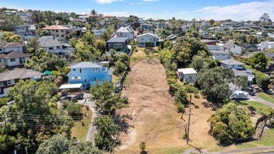23 Sandown Road, Rothesay Bay, Auckland - Carousel 1