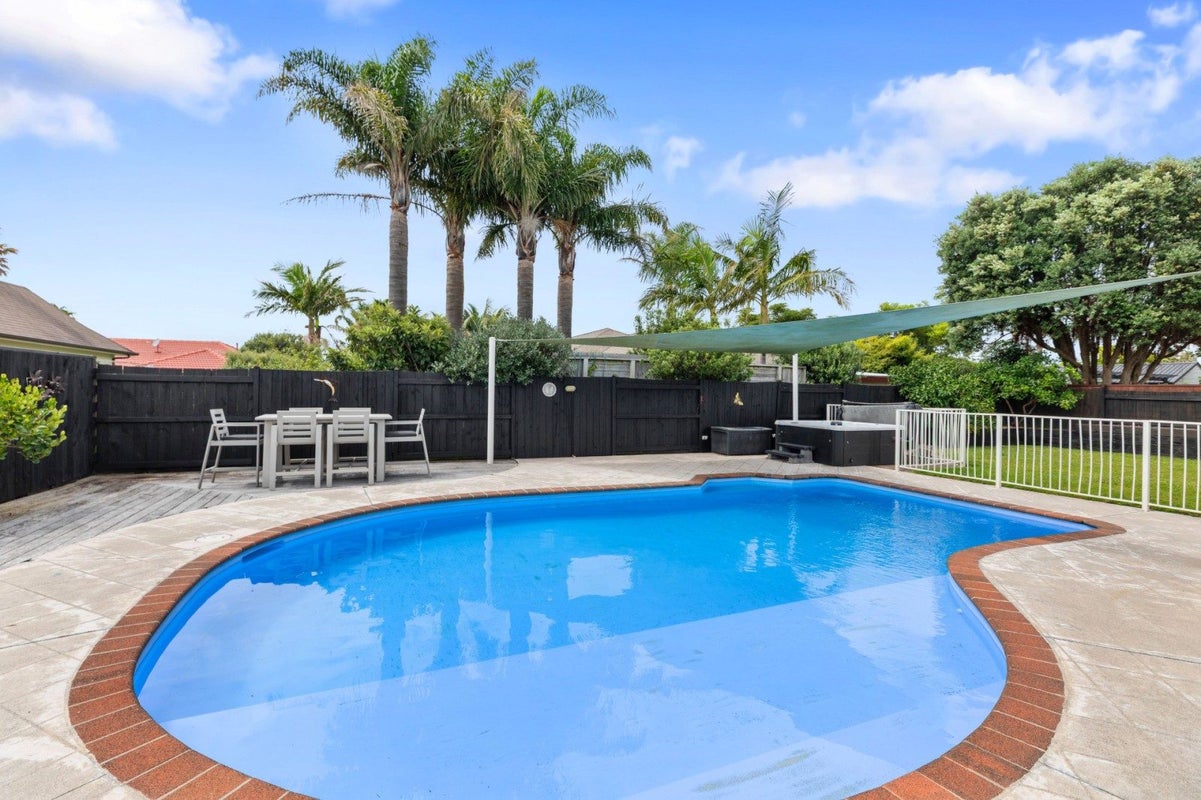 19 Sovereign Drive, Papamoa Beach, Papamoa - Carousel 1