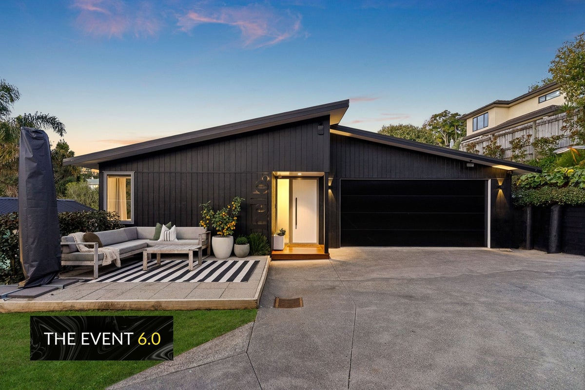 129F Rangatira Road, Beach Haven, Auckland - Carousel 1