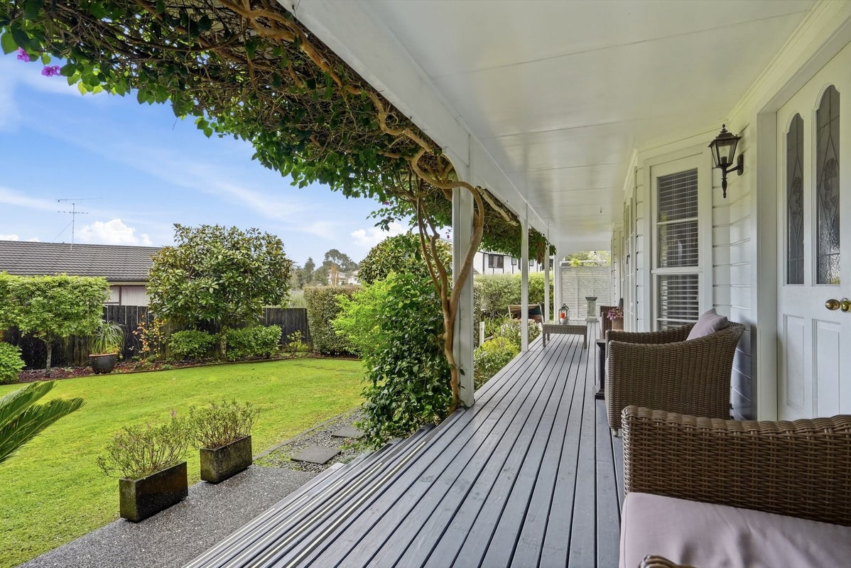 199 Chelsea View Drive, Chatswood, Auckland - Carousel 2