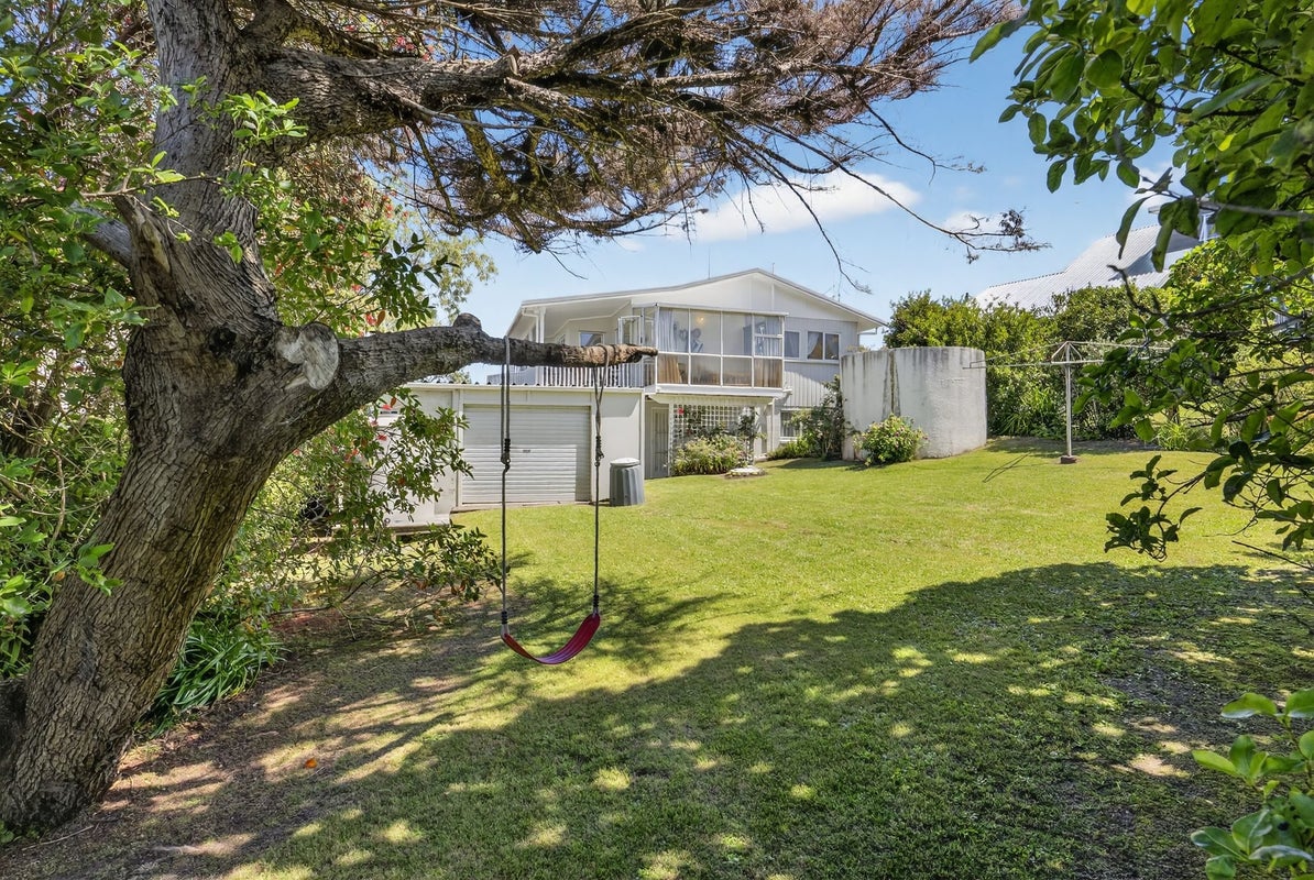 45 Cumberland Street, Leigh, Leigh - Carousel 2