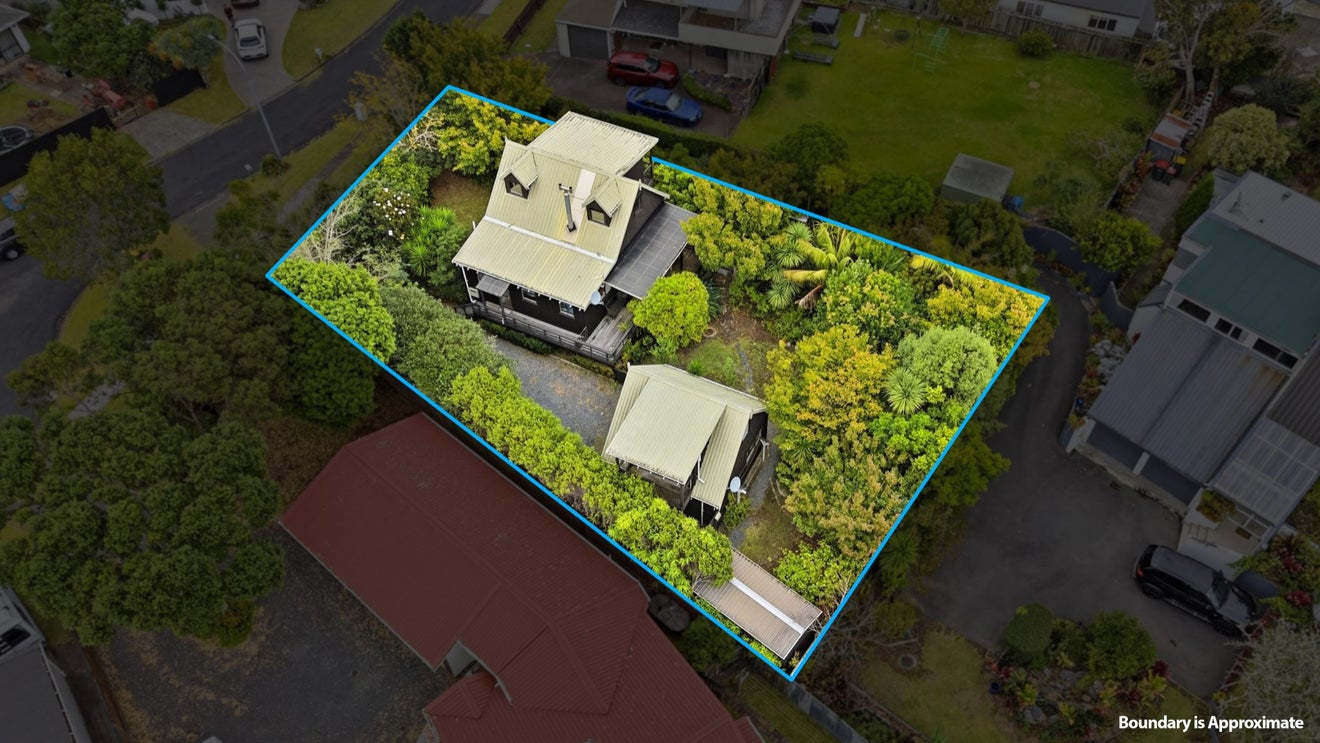 4 Millen Place, Clarks Beach, Clarks Beach - Carousel 34
