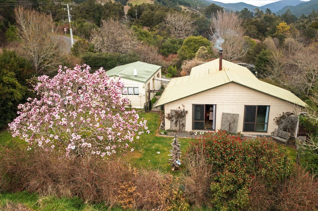 420 Wakamarina Road, Canvastown - Carousel 1