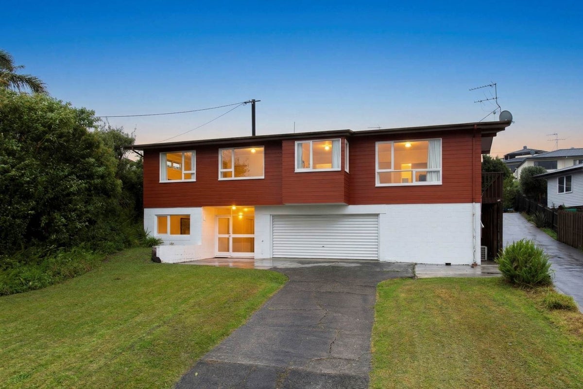 38 Hebron Road, Waiake, Auckland - Carousel 12