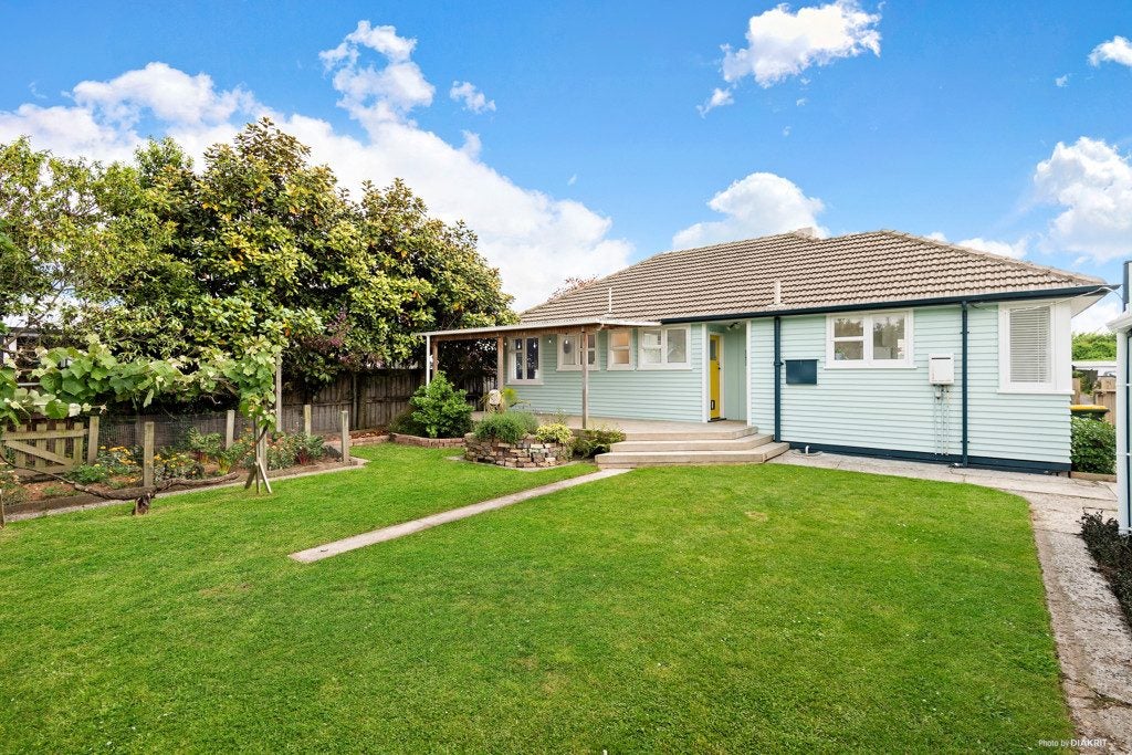 31 Rawlings Street, Bader, Hamilton - Carousel 1